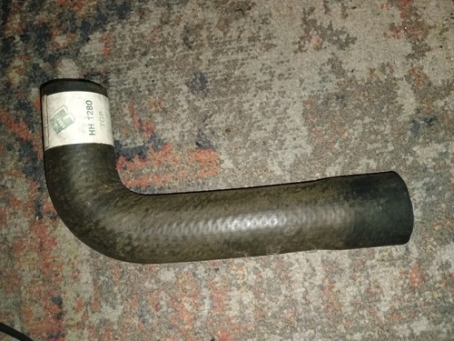 Upper top radiator hose - upper/,