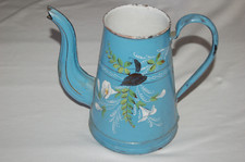 Ancienne cafetière , verseuse , en tole émaillée , fleurs