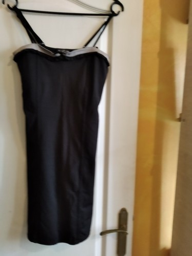 Robe courte noire - , taille
