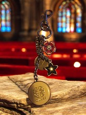  Porte-clés Vintage Guess - Accessoire Rétro et Chic