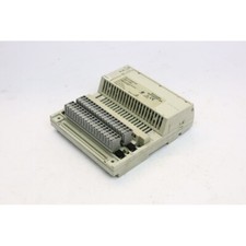 Schneider Automation 170ADO34000 TSX MOMENTUM I/O BASE, 24VDC-16PT OUT +  (B965)