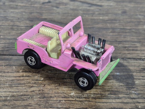 Voiture miniature jeep - miniature,