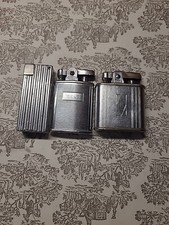 lot 3 anciens briquets essence