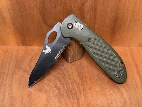 Rare benchmade 555 mini - benchmade,