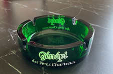 CENDRIER PUBLICITAIRE GÉNÉPI DES PÈRES CHARTREUX - VERRE VERT VINTAGE