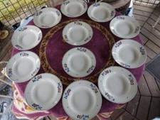 12 Assiettes Creuses Sté