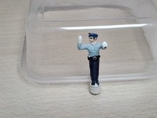 PERSONNAGE FIGURINE GENDARME