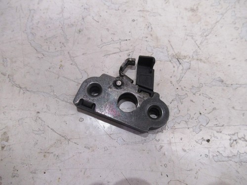 Fermeture selle aprilia - fermeture,
