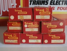 LOT DE 8 WAGONS HORNBY TRIANG