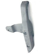 Support garde boue avant