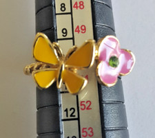Bague 2 en métal doré avec fleur et papillon émaillés pour doigt T50 environ