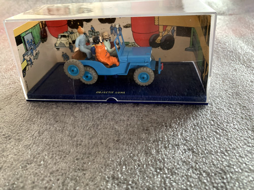 Voiture tintin objectif - tintin, lune