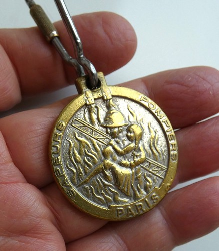 Ancien porte clé sapeurs - ancien,