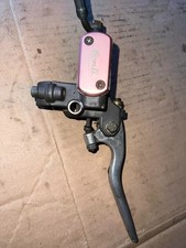 maitre cylindre de frein avant