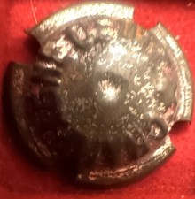 ANCIENNE CAPSULE CHAMPAGNE DEUTZ ACIER ENCOCHES