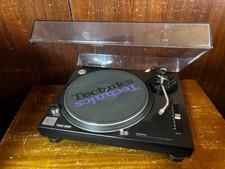 Platine vinyle DJ analogique