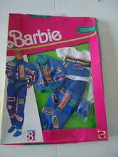 BARBIE:  ancienne tenue KEN