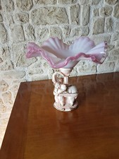 PRESENTOIR EN OPALINE SUR PIED FAIENCE ELEPHANT