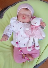 Poupée reborn réaliste