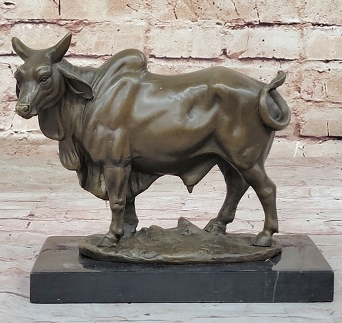 Sculpture statue animal - sculpture,