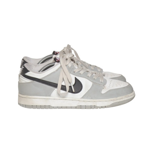 Nike baskets taille 37 - :,