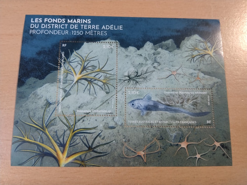 Timbres taaf bloc - ,