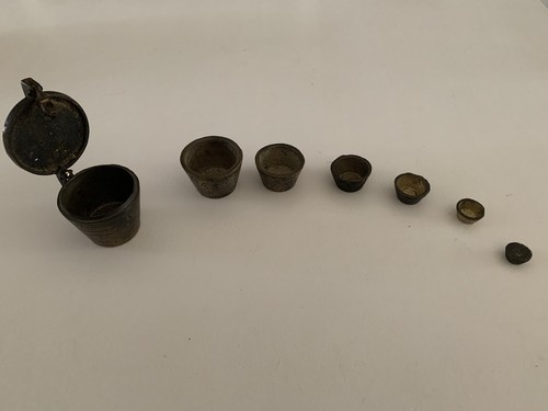 Série poids godets - série, 7