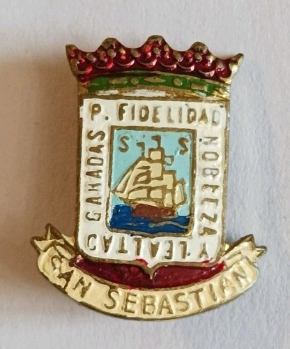 écussons broche ancienne - broche,