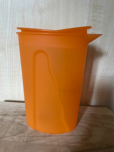Tupperware pichet orange bec - ,