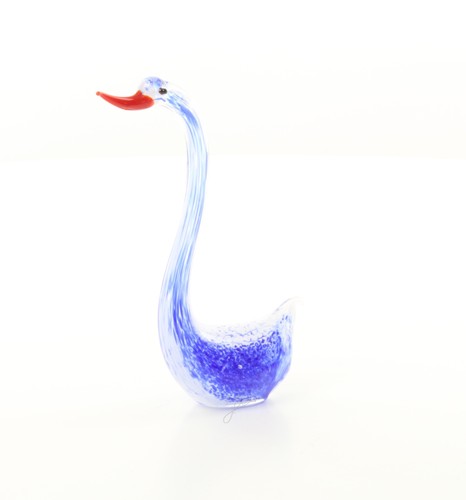 Une figurine miniature - , en