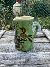 Pichet en terre cuite