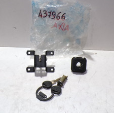 Kit De Serrures De Selle Avec Crochet De Selle Pour PIAGGIO VESPA PK (437966)