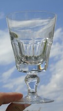 Verre à eau en verre taillé
