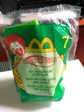 2000 McDonald's Happy Meal Toy Finger Board Toy Skateboard with Ramp Toy # 7 New