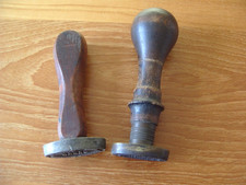 LOT DE 2 TAMPONS ANCIENS BASE