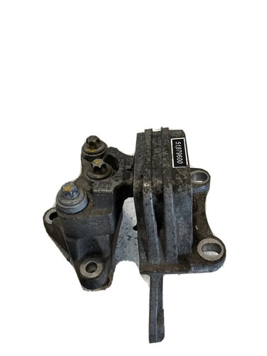 Fixation moteur gauche alfa - gauche,