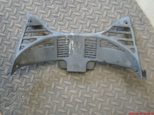 Grille radiateurs centrale