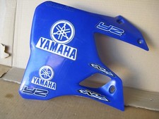 Cache gauche d'origine pour moto Yamaha 125 / 250 YZ de 1996/1999 .