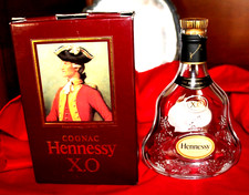 BOUTEILLE  COGNAC  XO  HENNESSY  VIDE AVEC SON COFFRET
