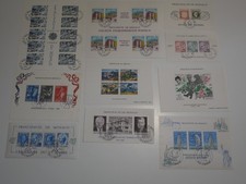 MONACO LOT 10 BLOCS DE TIMBRES OBLITERES DES ANNEES 80-90. BONNE VALEUR