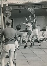 ANGLETERRE 1957 - Basket sur Patins à Roulette  Herne-Bay Kent - PR 576