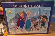 PUZZLE WORLD OF FROZEN / Reine