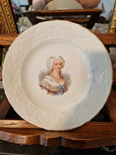 Trois petites assiettes - trois,