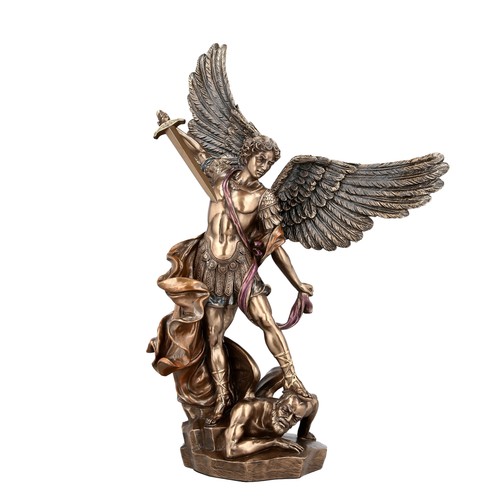 Statue saint michel effet - michel,