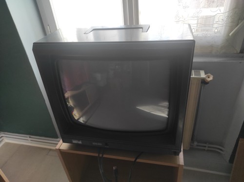Ecran couleur amstrad ctm644 - couleur,