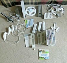 Nintendo Wii Mario Kart Bundle 2 Wheels, 3 Wiimotes, + motion plus + games 