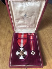 Lot De 2 Médailles Croix Chevalier La Couronne Vittorio Emanuele III 1920 Rz