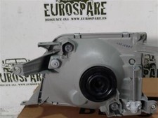 8111060800 phare droit TOYOTA