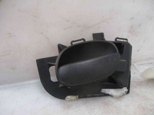 Poignee interieur porte avant