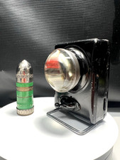 Ancienne Lampe de poche Loupe Tchécoslovaquie + Briquet ?? à identifier